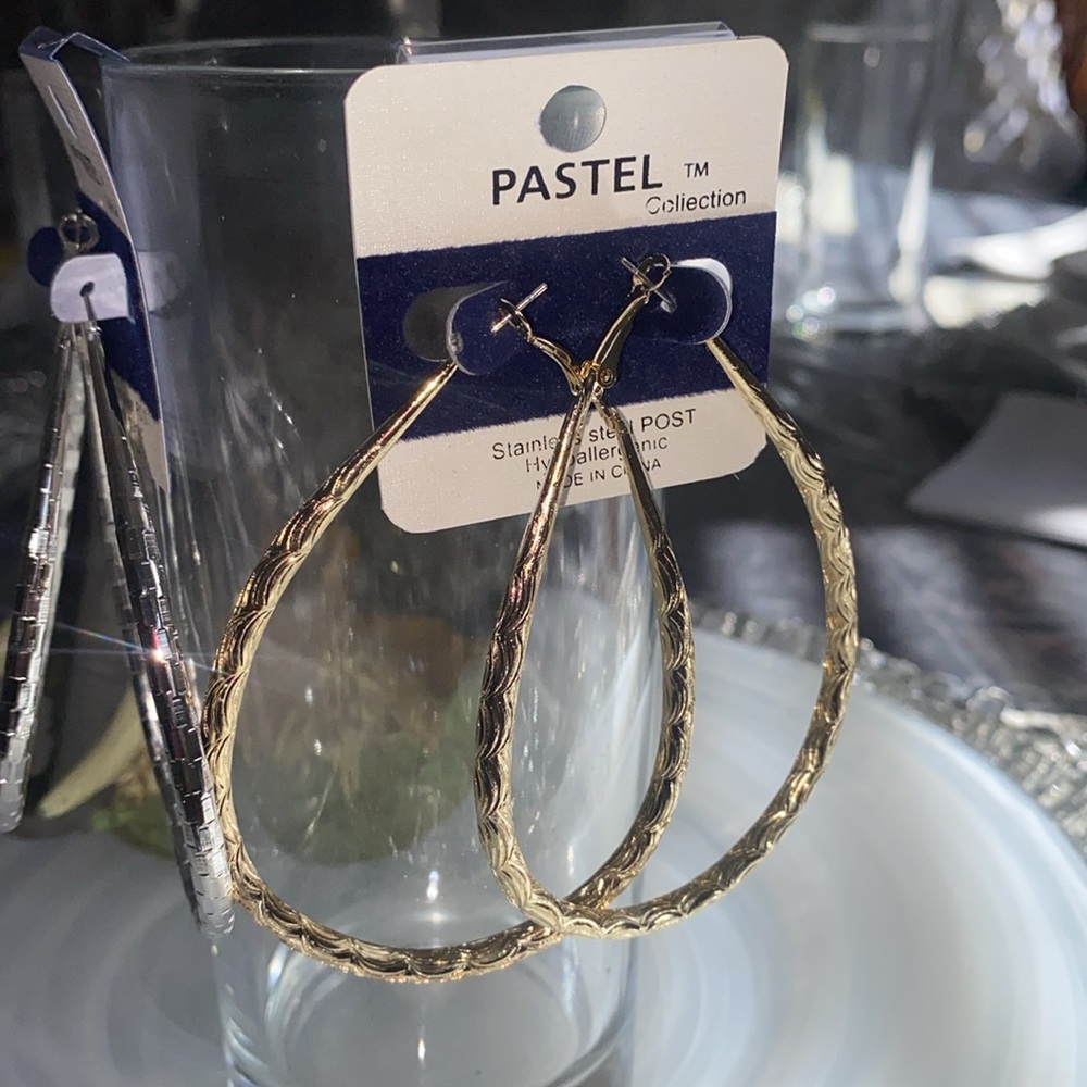 Pastel Collection Hoop Earrings! - Picture 6 of 6